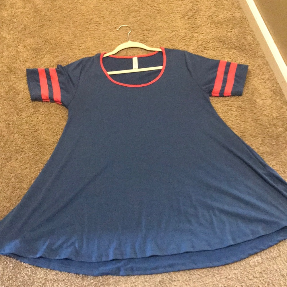 LuLaRoe Perfect T EXCELLENT used condition